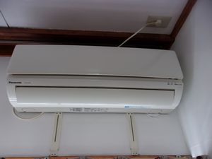 設備:室内エアコン